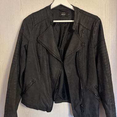 Veste en cuir ONLY taille 34
