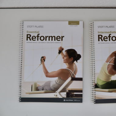 STOTT PILATES Reformer-Handbücher auf Deutsch