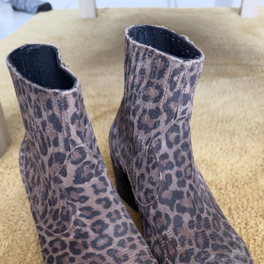 Bottines léopards t.36
