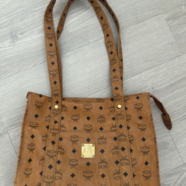 MCM Visetos Canvas Shopper Congnac Leder