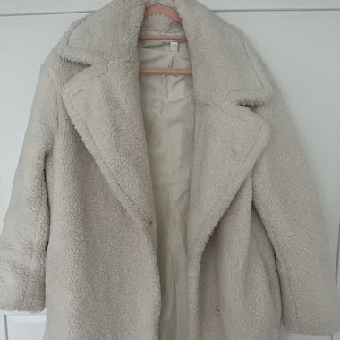 Teddy-Mantel in Cremeweiß (Oversized-Look)