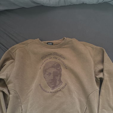Brauner Pullover  