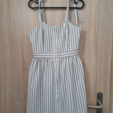 Naf Naf gestreiftes Kleid weiss und grün