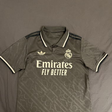 Real Madrid Trikot Vini Jr