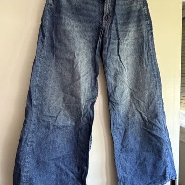 Blue Loose-Fit Jeans