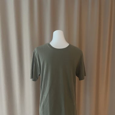 Basic Tshirt olivgrün