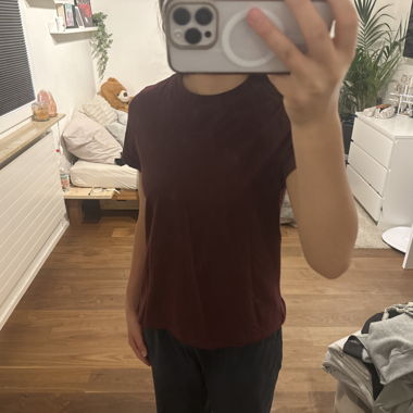 Bordeaux T-Shirt