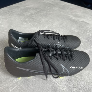 Nike Air Zoom Mercurial (40,5)