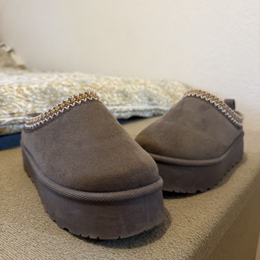 Style Ugg Tasman