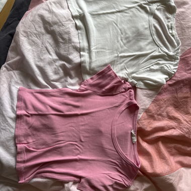 2 Crop-tops à manches courtes rose & blanc