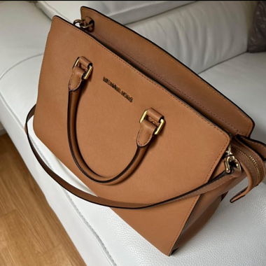 Michael Kors bag