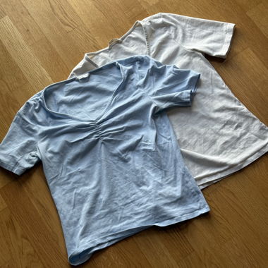 Lot de 2 T-shirts à encolure en V