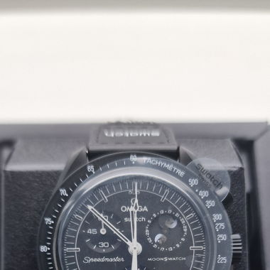 Moonswatch mission to the Moonphase Black Snoopy