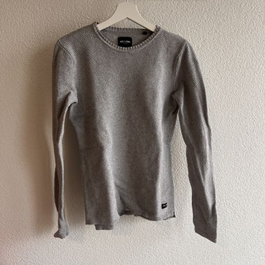 Pullover grau