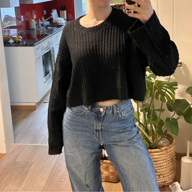 Maglione di maglia nero