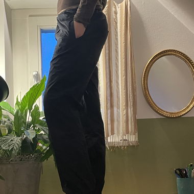 Pantaloni neri
