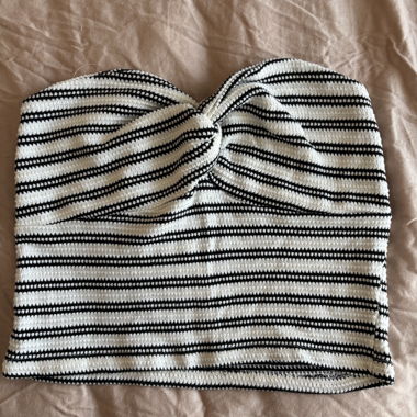 Top bandeau rayé avec un noeud 