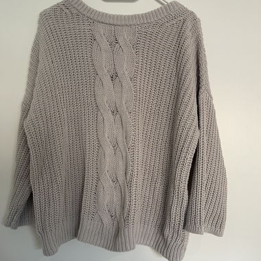 Pull en grosse maille à motif torsadé
