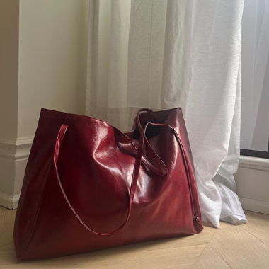 New burgundy soft leather shoulder bag