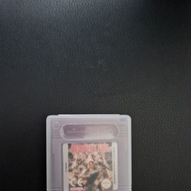 Game boy color resident evil und island2
