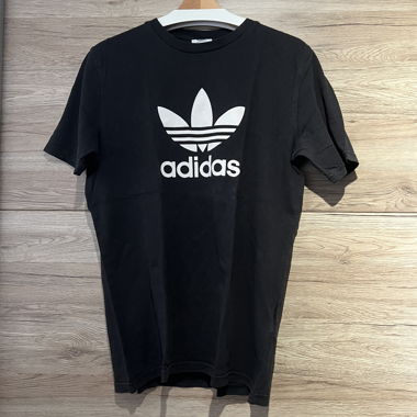 Adidas T-Shirt (Grösse M)