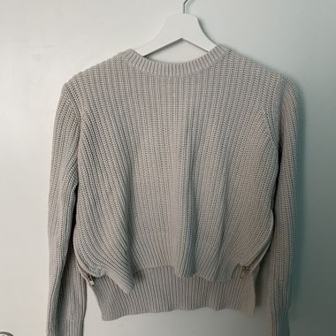 Strickpullover mit Reisverschlüssen