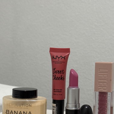 Gloss 