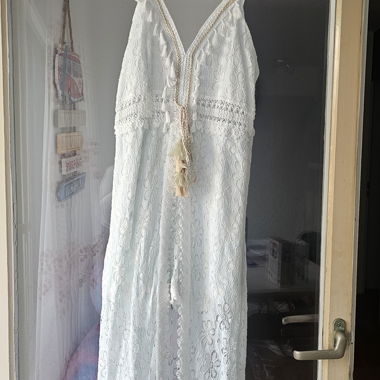 White lace summer dress