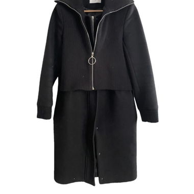 Cappotto lungo nero Sandro con dettaglio zip