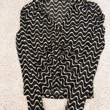 Blusa Stradivarius motivo ondulato, Tg. S