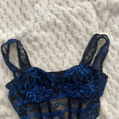 Top noir blue
