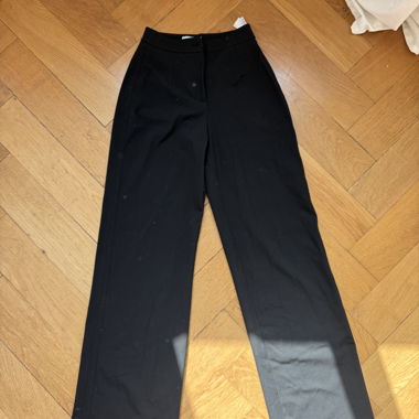 Pantaloni in tessuto neri Bershka EUR 34