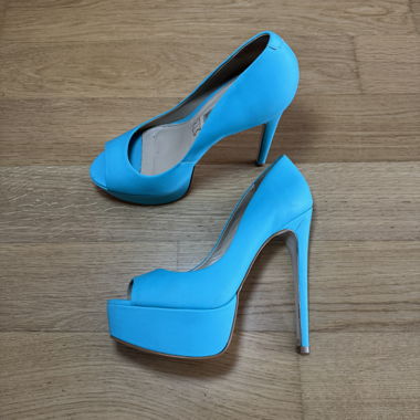 Buffalo High Heels