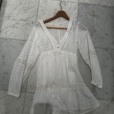ZARA White long-sleeve mini dress with lace