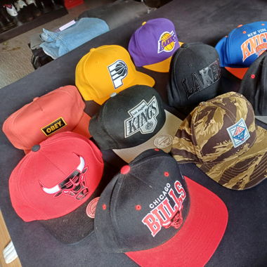10 Caps