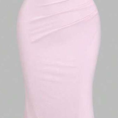 enges pinkes Kleid