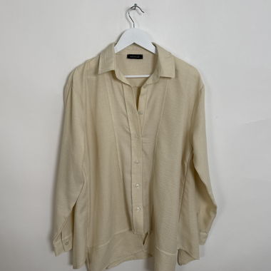 Chemise beige manches longues
