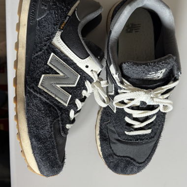 New Balance Sneaker