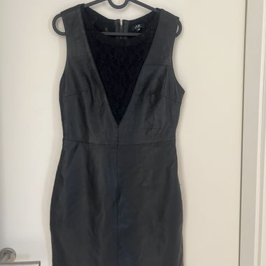 Black Sleeveless Dress in Faux Leather AP