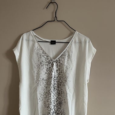 Tshirst