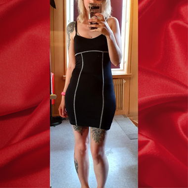 Cute black bodycon dress 