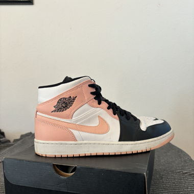 Air Jordan 1 Mid WHITE/ARCTIC ORANGE-BLACK