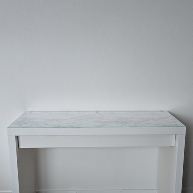 MALM Schminktisch mit Marmoroptik IKEA