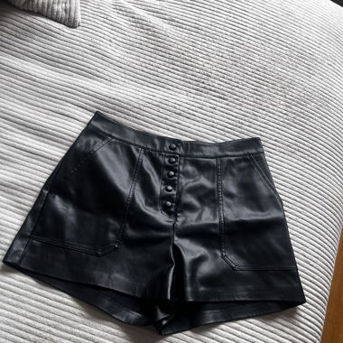 Leder-Shorts