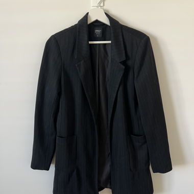 Blazer lungo ONLY nero con righe sottili Gr. 38