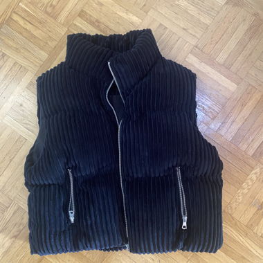Schwarze FB Sister Cord-Weste