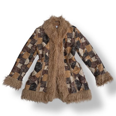Cappotto effetto suede patchwork con rifiniture in ecopelliccia