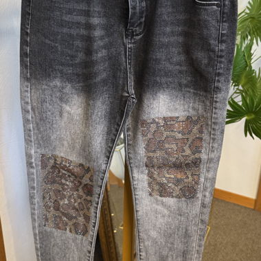 Washed black skinny jeans