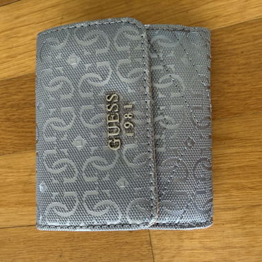 Guess Wallet