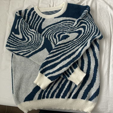 Pull bleu et blanc 